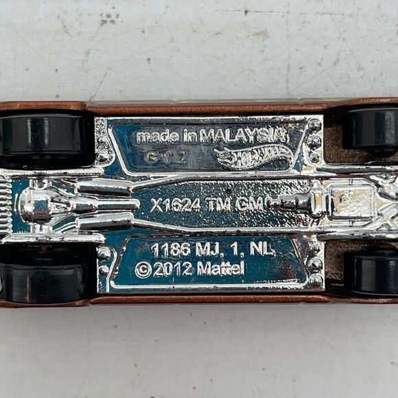 Lot of 7 Hot Wheels Low Rider Dodge Challenger Vehicle Diecast Retro Model Car - Picture 8 of 16